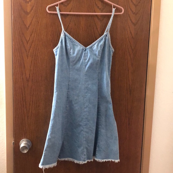 TOPSHOP DENIM DRESS - Picture 1 of 3